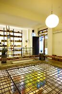 CaoJi Book inn Hostel