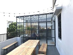 CaoJi Book inn Hostel