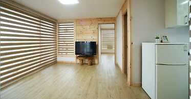 Gotjawal Geomun Oreum Pension