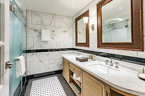 Feliz Hotel Boracay Managed by Enderun Hotels