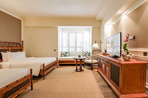 Feliz Hotel Boracay Managed by Enderun Hotels