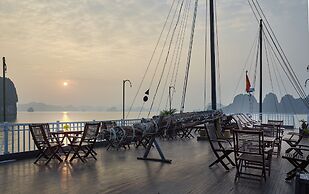 Garden Bay Legend Cruise