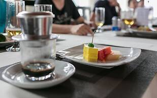 Garden Bay Legend Cruise