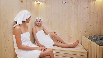 Garden Bay Legend Cruise