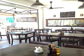 Sairee Sairee Guesthouse