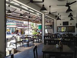 Sairee Sairee Guesthouse