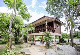 Baan Kasemsuk Resort