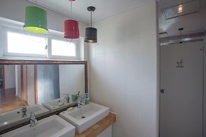 Lucidbonbon - Hostel