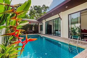 Tropical Pool Villas near Phuket Zoo