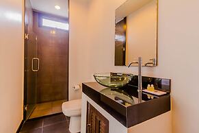 Tropical Pool Villas near Phuket Zoo