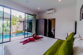 Tropical Pool Villas near Phuket Zoo