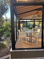Ampoulos Rooms & Apartments