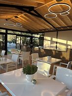 Ampoulos Rooms & Apartments