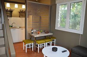 Ampoulos Rooms & Apartments