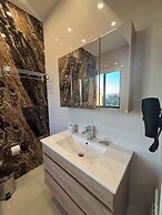 Ampoulos Rooms & Apartments