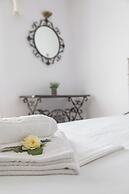 Ampoulos Rooms & Apartments