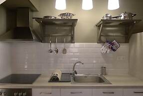 Ampoulos Rooms & Apartments