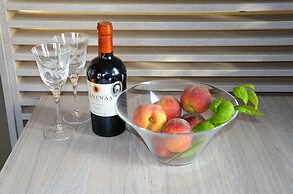 Ampoulos Rooms & Apartments