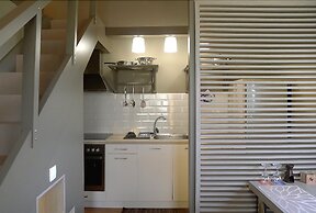 Ampoulos Rooms & Apartments