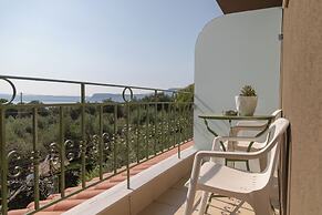 Ampoulos Rooms & Apartments