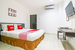 Capital O 1666 Grand Pudjawan Hotel Near Kuta Beach