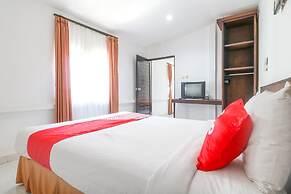 Capital O 1666 Grand Pudjawan Hotel Near Kuta Beach