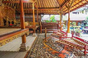 Capital O 1666 Grand Pudjawan Hotel Near Kuta Beach