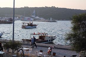 Silenos Boutique Hotel