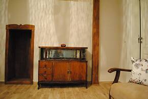 Silenos Boutique Hotel