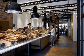 Hotel Praktik Bakery