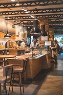 Hotel Praktik Bakery