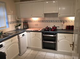 Genesis Home Serviced Apartment