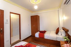 Nepal Yoga Home - Adult Only