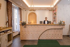 Nepal Yoga Home - Adult Only