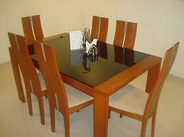 KNY Service Apartment