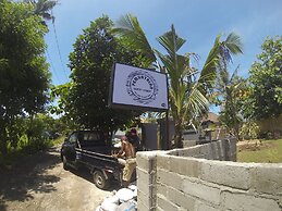 Pemuntalan Guesthouse by WizZeLa