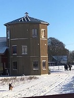 Flyingehus Gårdshotell
