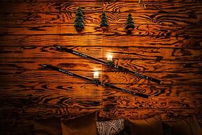 Yours Truly DC, Vignette Collection by IHG