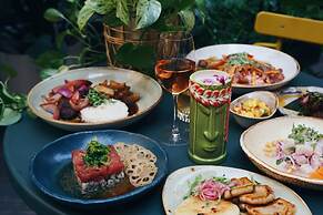 Yours Truly DC, Vignette Collection by IHG