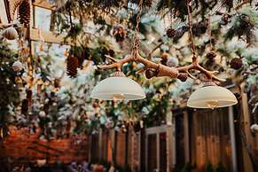 Yours Truly DC, Vignette Collection by IHG