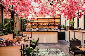 Yours Truly DC, Vignette Collection by IHG