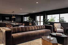 Yours Truly DC, Vignette Collection by IHG