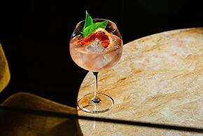 Yours Truly DC, Vignette Collection by IHG