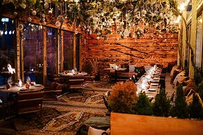 Yours Truly DC, Vignette Collection by IHG