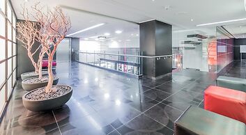 Executive High Rise Suite