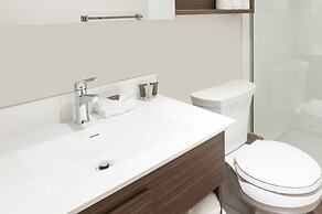 Microtel Inn & Suites by Wyndham Oyster Bay