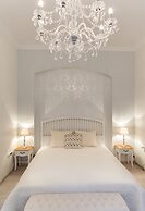 Chestnut & Eliza Suites - Superior Homes