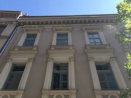 Chestnut & Eliza Suites - Superior Homes