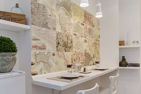 Chestnut & Eliza Suites - Superior Homes