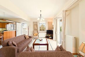 Kiriana Villa by LeaderStay